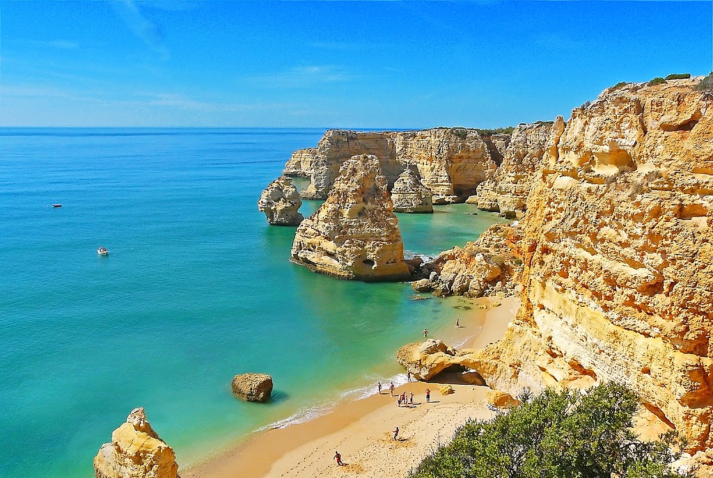 Resultado de imagem para praia da marinha, lagoa